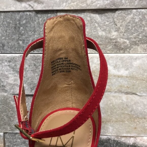 Material Girl Blaire Two-Piece Dress Sandals - Picture 4 of 6